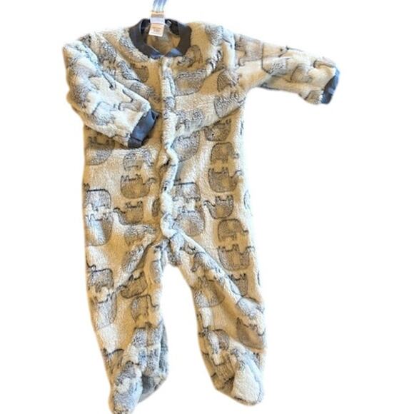 Baby Boy Clothing Lot Size 6M / 6–9M Disney, Carter’s, Little Lad, Chickpea - Picture 3 of 10